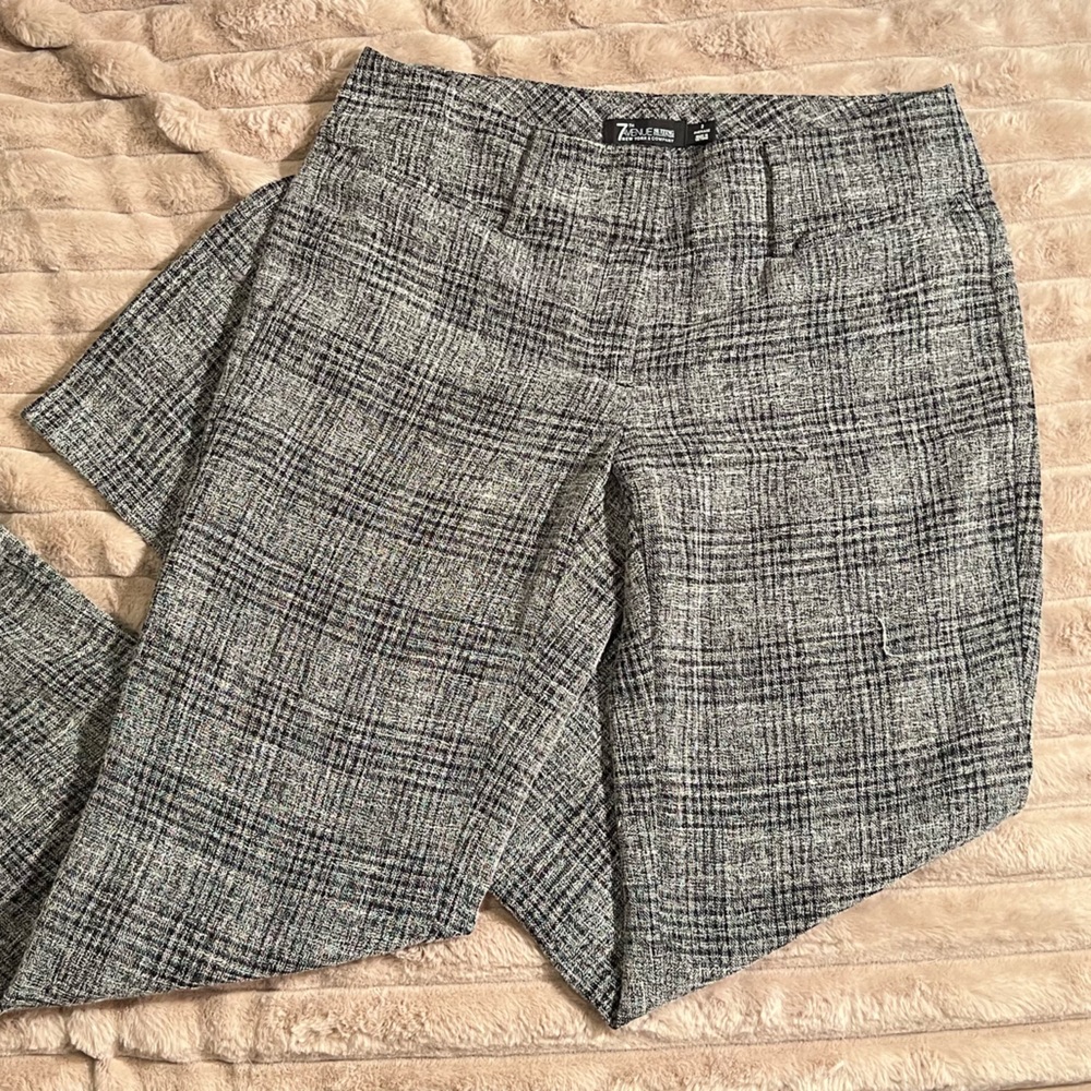 7th avenue New York & company pants size 2